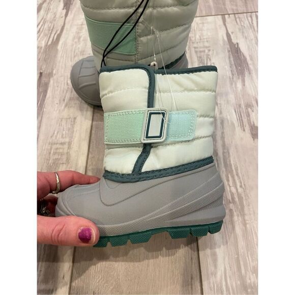 Cat & Jack winter snow boots size 5 - Picture 5 of 12